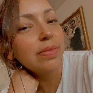 Meet your Posher, Angelica